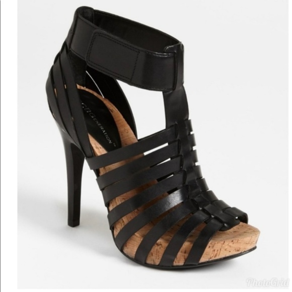 BCBGEneration Gerri Sandal size 8 EUC